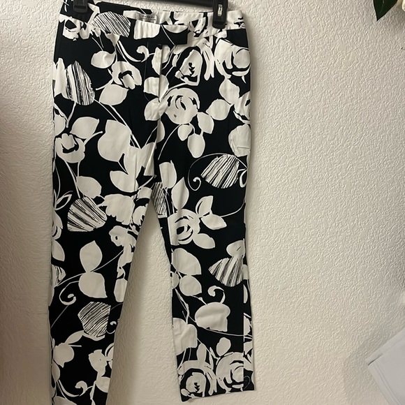 Tahari Pants - Tahari crop pants size 2